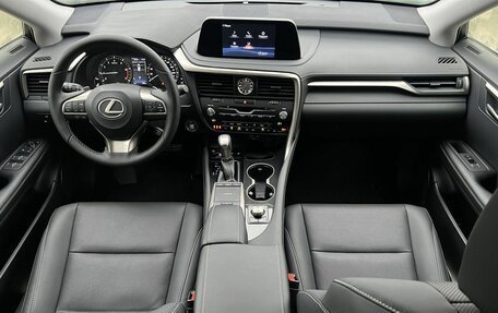 Lexus RX IV рестайлинг, 2022 год, 5 890 000 рублей, 8 фотография