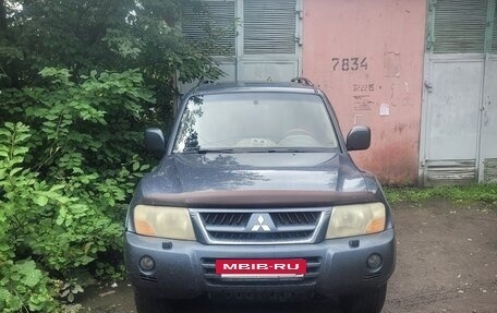 Mitsubishi Pajero III рестайлинг, 2005 год, 940 000 рублей, 3 фотография