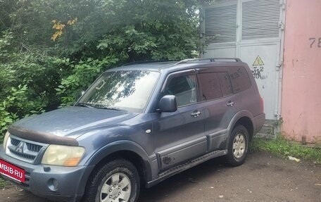 Mitsubishi Pajero III рестайлинг, 2005 год, 940 000 рублей, 2 фотография