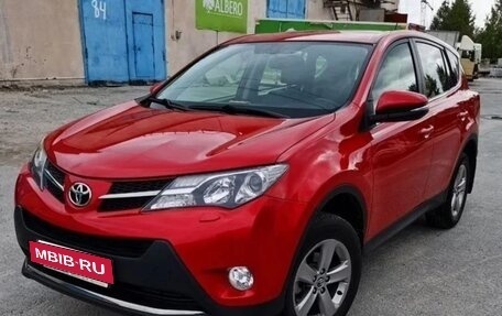 Toyota RAV4, 2015 год, 1 970 000 рублей, 7 фотография