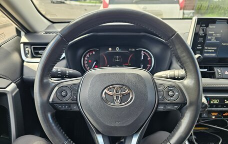 Toyota RAV4, 2021 год, 3 400 000 рублей, 4 фотография