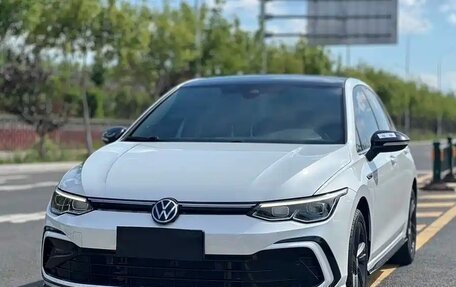 Volkswagen Golf VIII, 2022 год, 2 250 000 рублей, 1 фотография