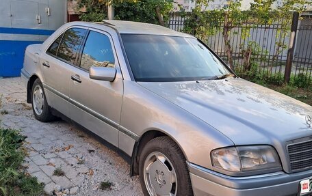 Mercedes-Benz C-Класс, 1994 год, 970 000 рублей, 1 фотография
