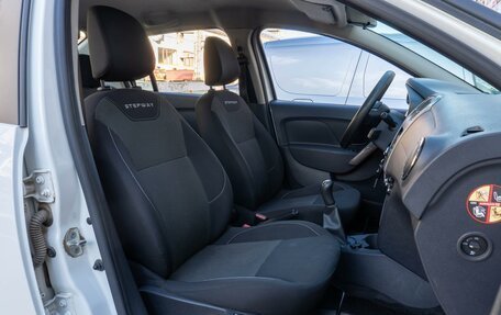 Renault Logan II, 2019 год, 989 000 рублей, 8 фотография