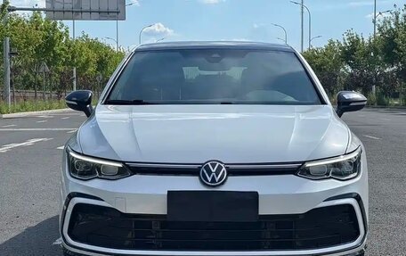 Volkswagen Golf VIII, 2022 год, 2 250 000 рублей, 2 фотография
