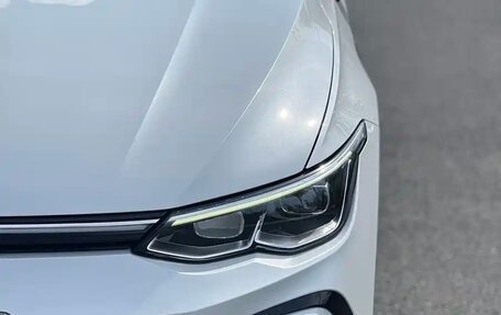Volkswagen Golf VIII, 2022 год, 2 250 000 рублей, 7 фотография