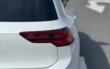 Volkswagen Golf VIII, 2022 год, 2 250 000 рублей, 9 фотография