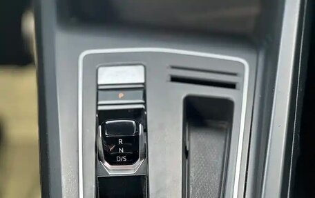 Volkswagen Golf VIII, 2022 год, 2 250 000 рублей, 16 фотография