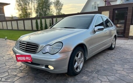 Mercedes-Benz C-Класс, 2003 год, 550 000 рублей, 5 фотография