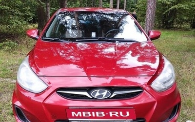 Hyundai Solaris II рестайлинг, 2012 год, 830 000 рублей, 1 фотография