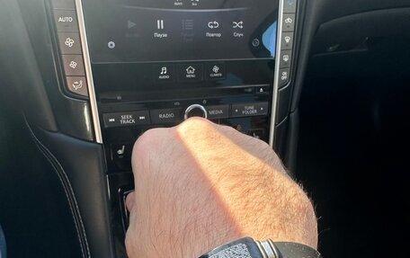 Infiniti Q50 I рестайлинг, 2015 год, 2 300 000 рублей, 3 фотография