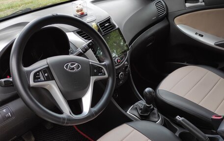 Hyundai Solaris II рестайлинг, 2012 год, 830 000 рублей, 7 фотография