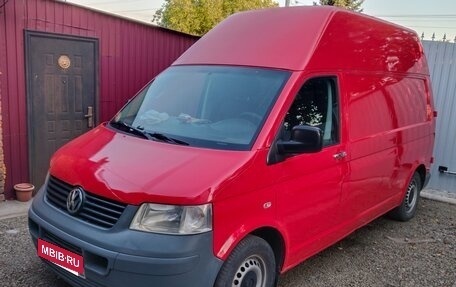 Volkswagen Transporter T5 рестайлинг, 2004 год, 1 050 000 рублей, 3 фотография
