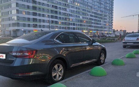 Skoda Superb III рестайлинг, 2018 год, 2 450 000 рублей, 2 фотография