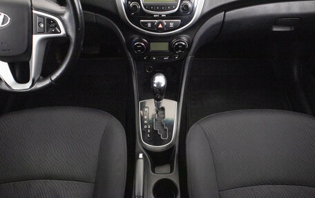 Hyundai Solaris II рестайлинг, 2012 год, 799 000 рублей, 17 фотография
