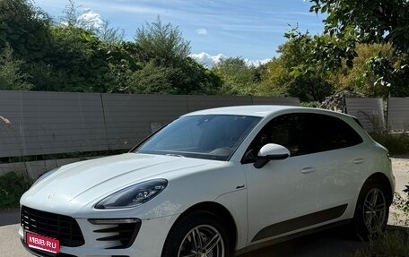 Porsche Macan I рестайлинг, 2016 год, 3 500 000 рублей, 1 фотография