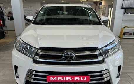 Toyota Highlander III, 2018 год, 3 350 000 рублей, 6 фотография