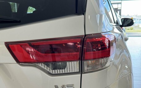 Toyota Highlander III, 2018 год, 3 350 000 рублей, 13 фотография