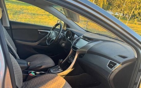 Hyundai Elantra V, 2012 год, 880 000 рублей, 6 фотография