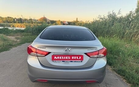 Hyundai Elantra V, 2012 год, 880 000 рублей, 5 фотография