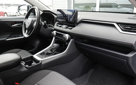 Toyota RAV4, 2024 год, 4 490 000 рублей, 5 фотография