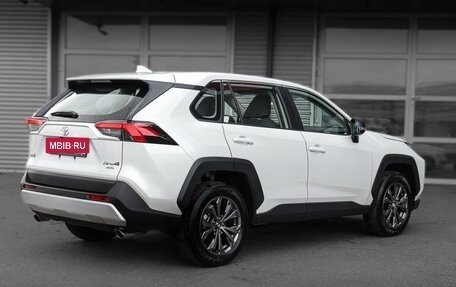 Toyota RAV4, 2024 год, 4 490 000 рублей, 4 фотография