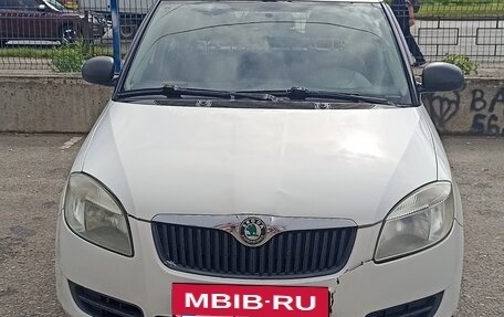 Skoda Fabia II, 2010 год, 320 000 рублей, 2 фотография