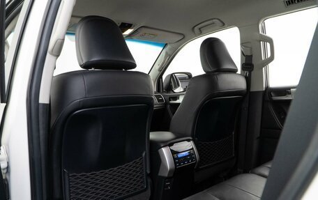 Toyota Land Cruiser Prado 150 рестайлинг 2, 2020 год, 5 998 070 рублей, 12 фотография