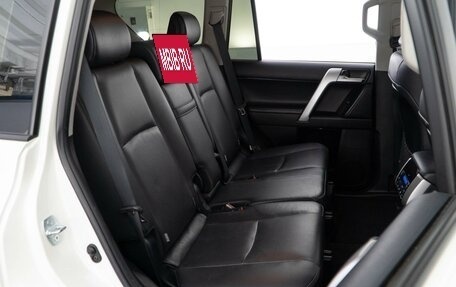 Toyota Land Cruiser Prado 150 рестайлинг 2, 2020 год, 5 998 070 рублей, 8 фотография