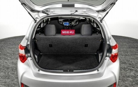Toyota Vitz, 2017 год, 960 000 рублей, 16 фотография