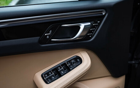 Porsche Macan I рестайлинг, 2019 год, 4 699 000 рублей, 23 фотография