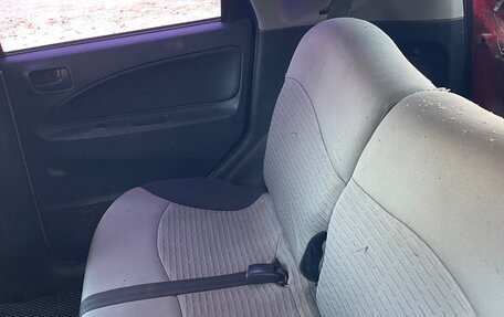 Mitsubishi Colt VI рестайлинг, 2003 год, 240 000 рублей, 10 фотография