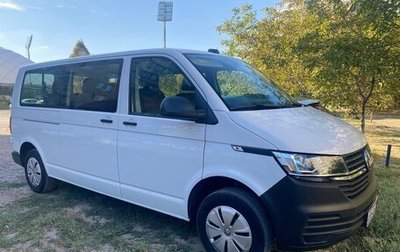 Volkswagen Transporter T6 рестайлинг, 2021 год, 4 050 000 рублей, 1 фотография