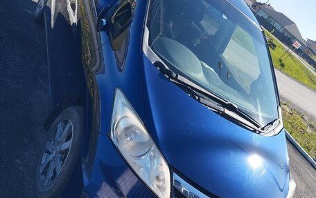 Honda Freed I, 2013 год, 999 999 рублей, 2 фотография