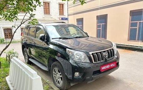 Toyota Land Cruiser Prado 150 рестайлинг 2, 2010 год, 3 100 000 рублей, 2 фотография