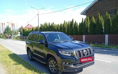 Toyota Land Cruiser Prado 150 рестайлинг 2, 2019 год, 4 650 000 рублей, 3 фотография
