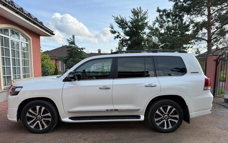 Toyota Land Cruiser 200, 2019 год, 7 150 000 рублей, 5 фотография