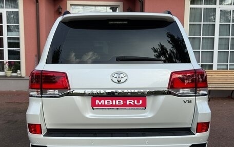 Toyota Land Cruiser 200, 2019 год, 7 150 000 рублей, 6 фотография