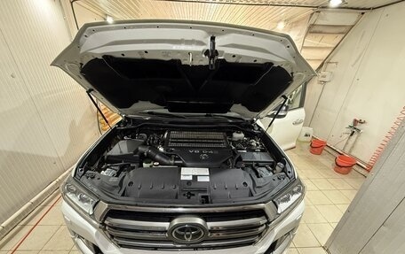 Toyota Land Cruiser 200, 2019 год, 7 150 000 рублей, 14 фотография