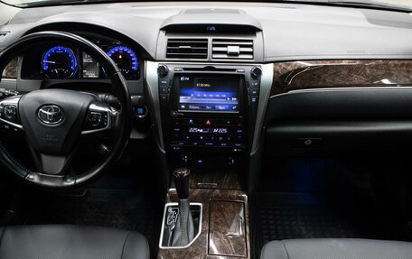 Toyota Camry, 2016 год, 2 359 000 рублей, 9 фотография