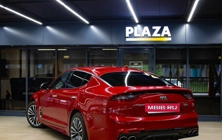KIA Stinger I, 2018 год, 2 300 000 рублей, 3 фотография