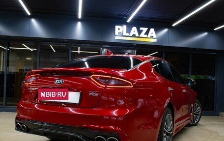 KIA Stinger I, 2018 год, 2 300 000 рублей, 6 фотография