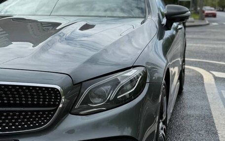 Mercedes-Benz E-Класс, 2018 год, 4 100 000 рублей, 3 фотография