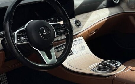 Mercedes-Benz E-Класс, 2018 год, 4 100 000 рублей, 10 фотография