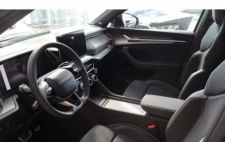 Skoda Kodiaq, 2025 год, 5 500 000 рублей, 9 фотография