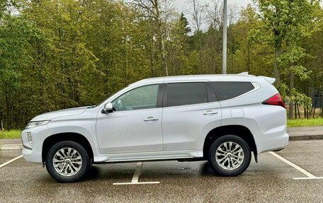 Mitsubishi Pajero Sport III рестайлинг, 2020 год, 3 100 000 рублей, 7 фотография