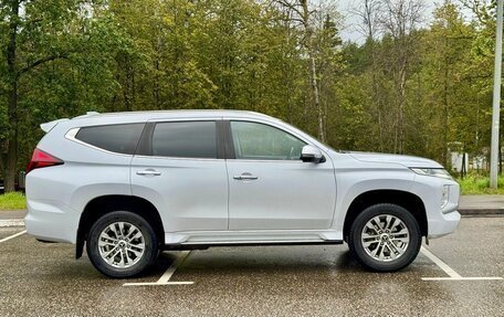 Mitsubishi Pajero Sport III рестайлинг, 2020 год, 3 100 000 рублей, 14 фотография