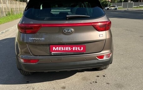 KIA Sportage IV рестайлинг, 2017 год, 1 890 000 рублей, 4 фотография