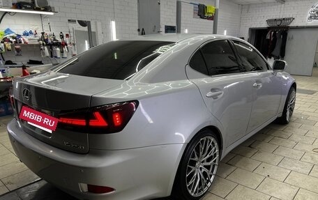 Lexus IS II рестайлинг 2, 2006 год, 920 000 рублей, 5 фотография