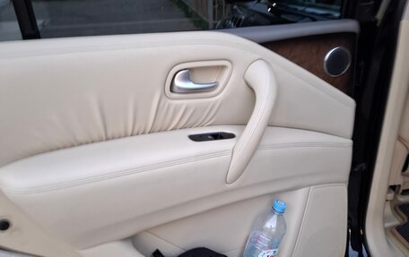 Infiniti QX56, 2012 год, 2 650 000 рублей, 10 фотография